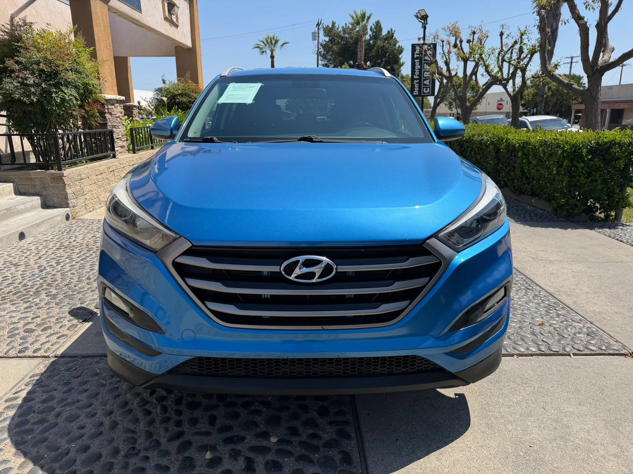 Used 2016 Hyundai Tucson SE w/ Option Group 02 FWD image 2
