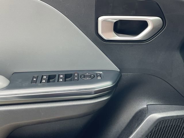 Used 2025 Kia K4 FWD image 21