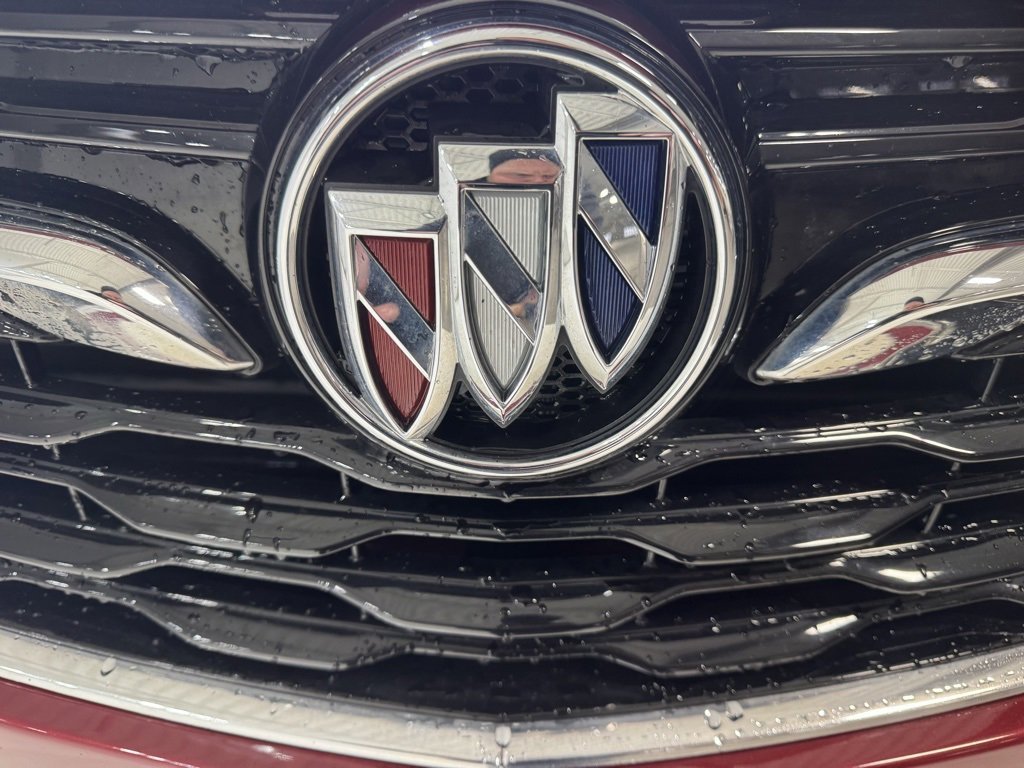 Used 2020 Buick Encore GX Essence image 4