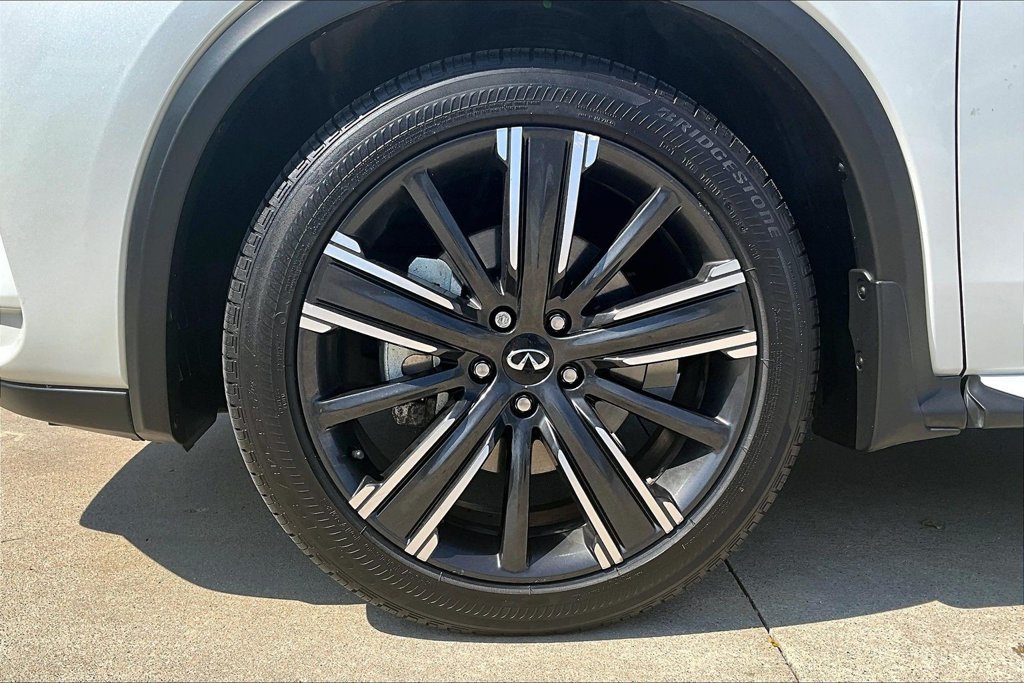 Certified 2023 INFINITI QX50 Sensory AWD/4WD image 10