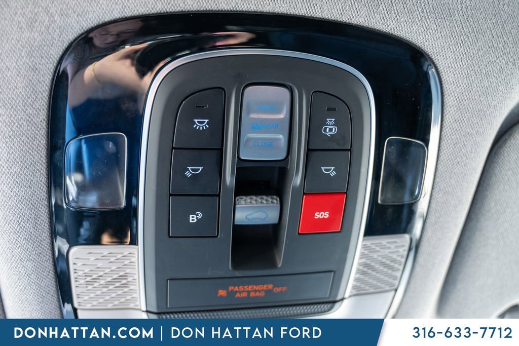 Used 2025 Hyundai Palisade Limited image 17