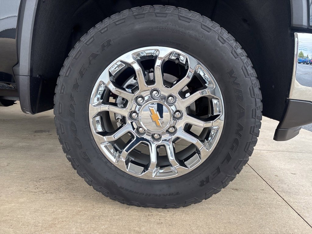 Used 2024 Chevrolet Silverado 2500 LTZ w/ LTZ Convenience Package image 34