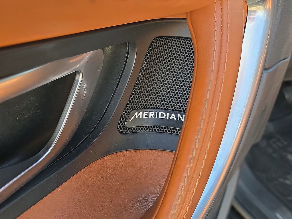 Used 2017 Land Rover Discovery Sport HSE Luxury image 23