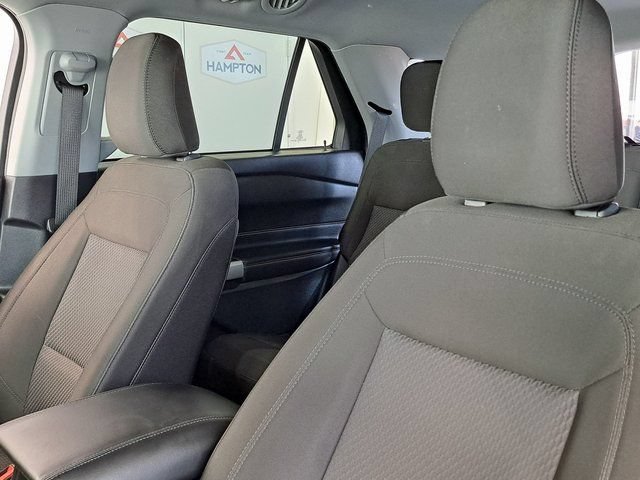 Used 2023 Ford Explorer XLT AWD/4WD image 24