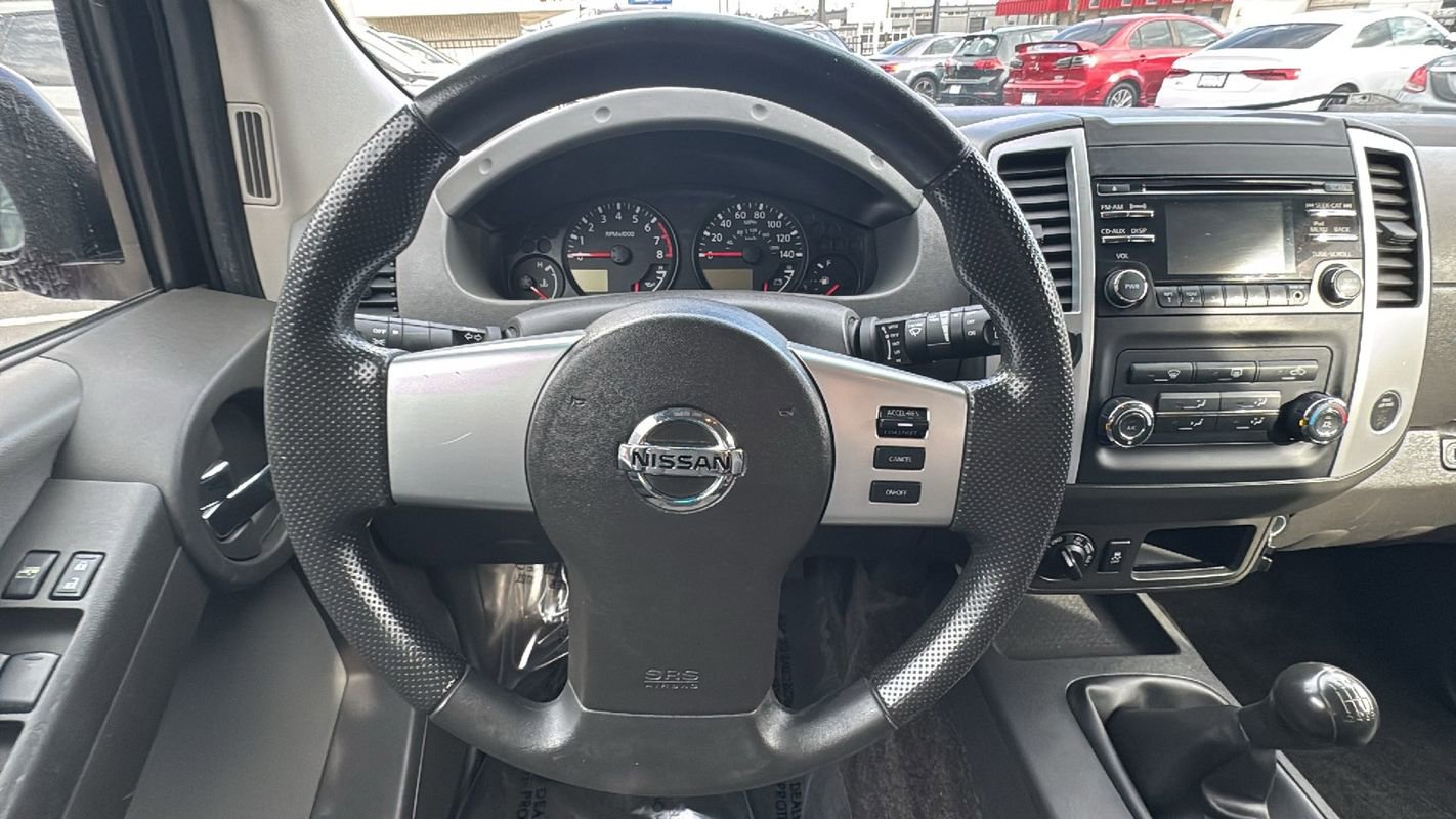 Used 2013 Nissan Xterra S image 22