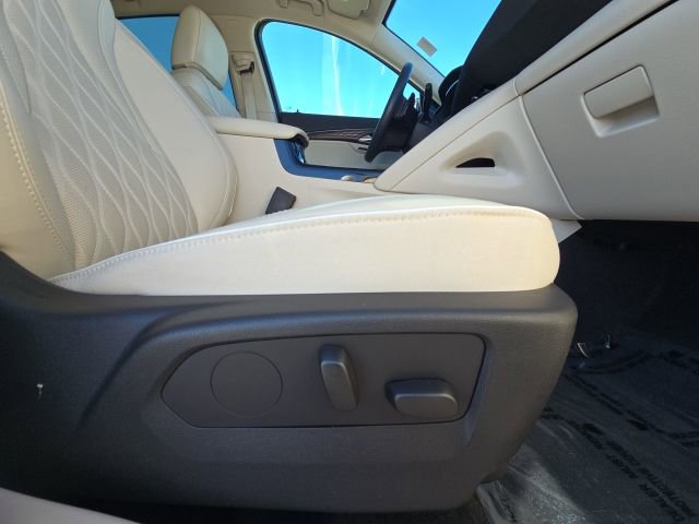 Used 2023 Buick Envision Avenir FWD image 20