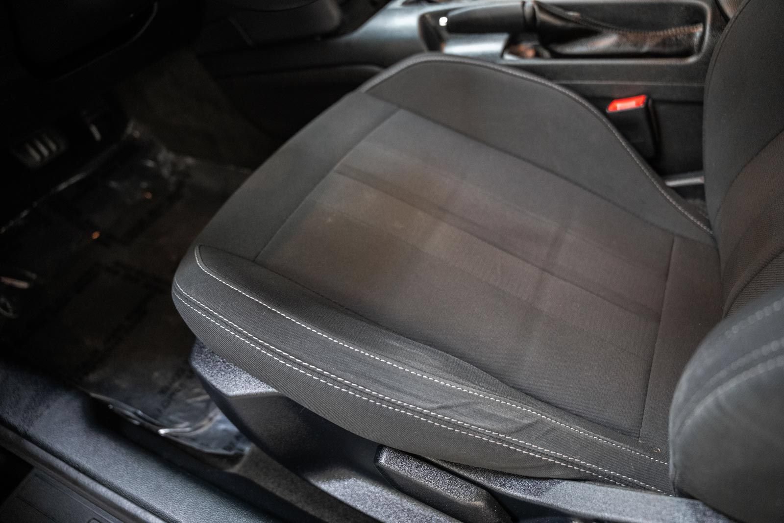 Used 2018 Ford Mustang Coupe RWD image 24