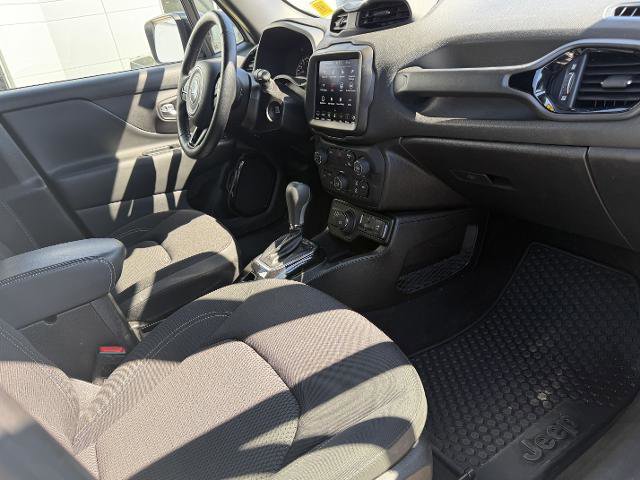 Used 2022 Jeep Renegade Altitude w/ Convenience Group image 9
