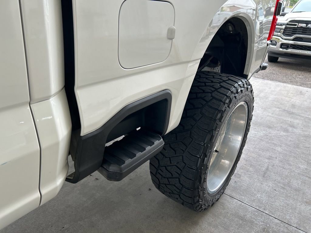 Used 2024 Ford F350 Platinum image 20