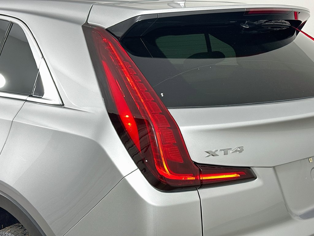 Used 2020 Cadillac XT4 Luxury FWD image 36