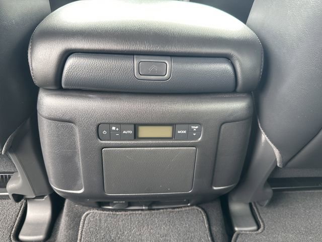 Used 2024 Nissan Armada SL image 15