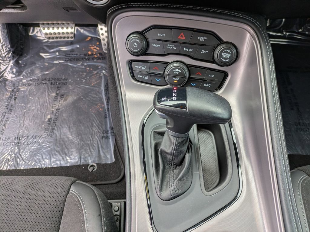 Used 2023 Dodge Challenger R/T w/ Plus Package image 17