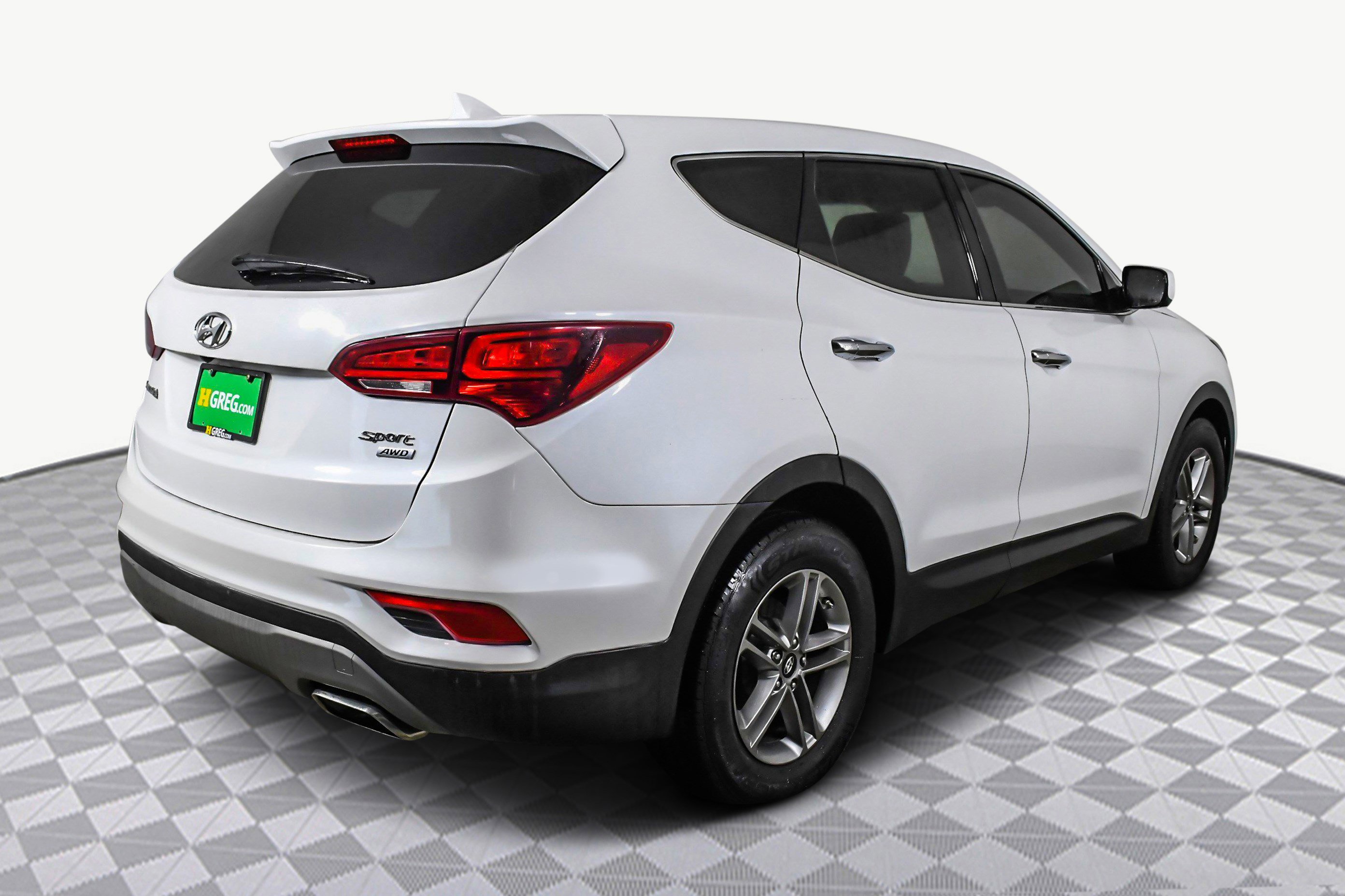 Used 2017 Hyundai Santa Fe Sport image 8