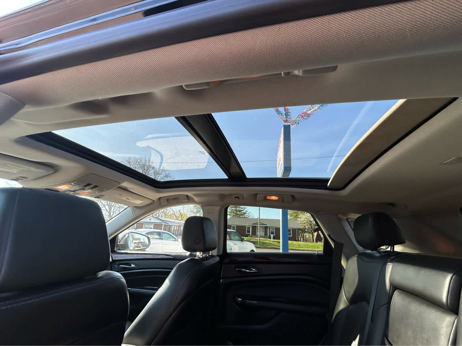 Used 2014 Cadillac SRX Luxury image 11