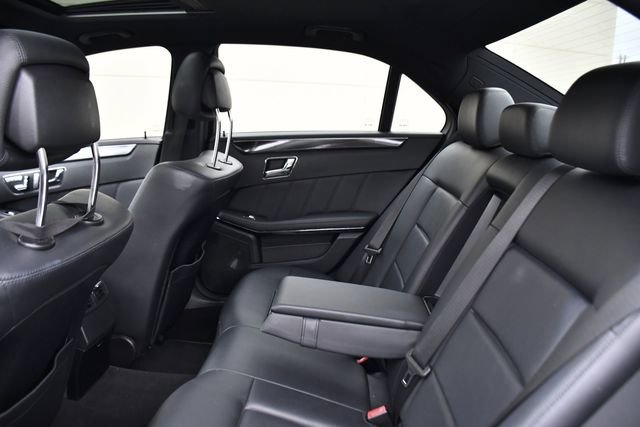 Used 2010 Mercedes-Benz E 350 Sedan image 23