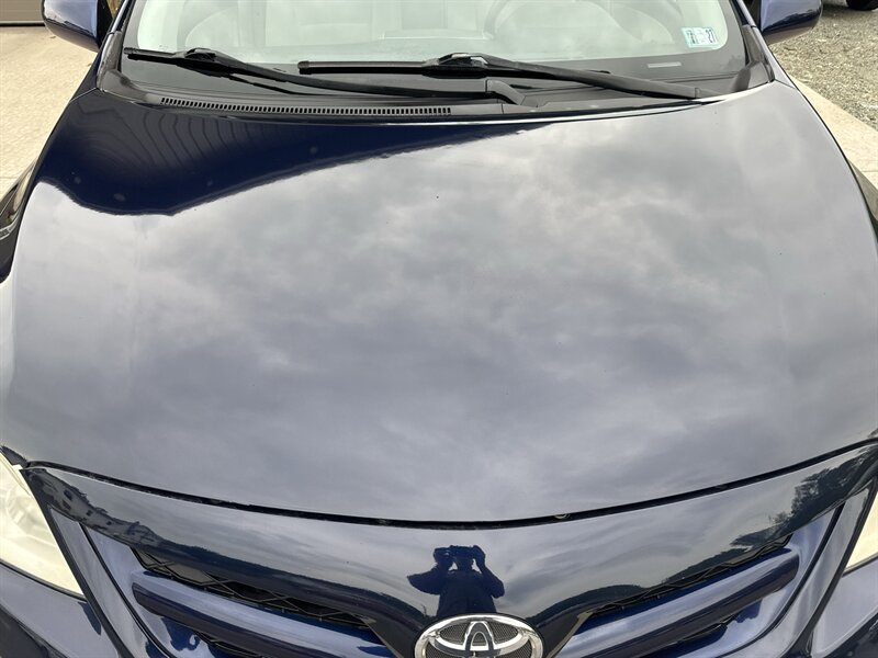 Used 2011 Toyota Corolla LE FWD image 13