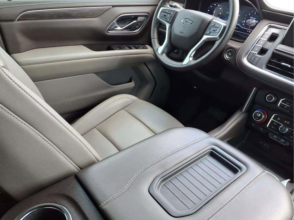 Used 2023 Chevrolet Tahoe Z71 w/ Off-Road Capability Package AWD/4WD image 9