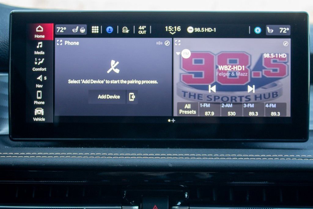 Used 2025 Alfa Romeo Tonale w/ Premium Package image 16