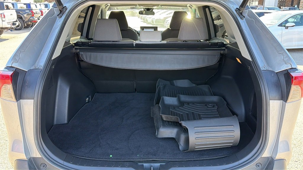 Certified 2021 Toyota RAV4 XLE image 39