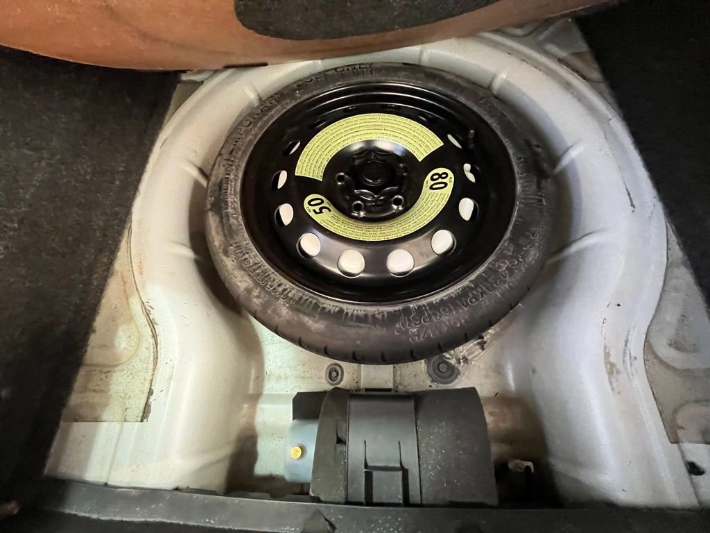 Used 2013 Volkswagen Eos Komfort image 33