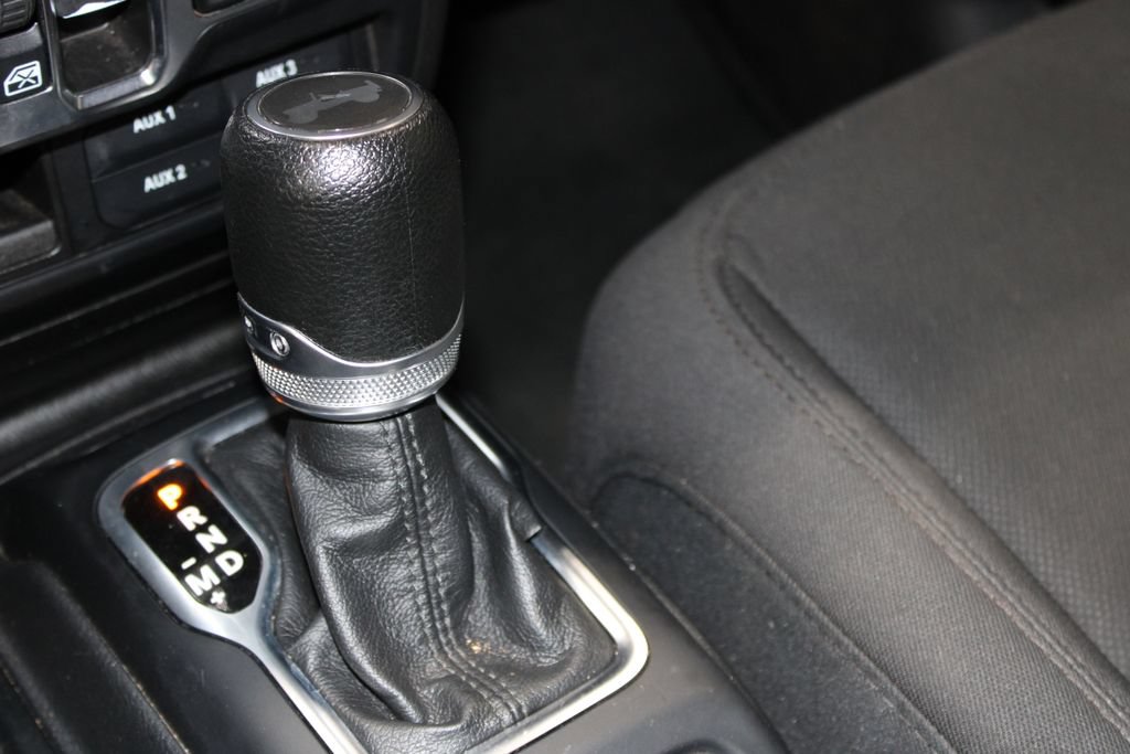 Used 2023 Jeep Wrangler Unlimited Sport AWD/4WD image 28