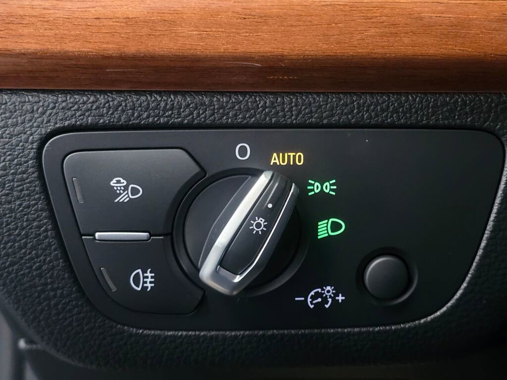 Used 2023 Audi Q5 2.0T Premium w/ Convenience Package image 40