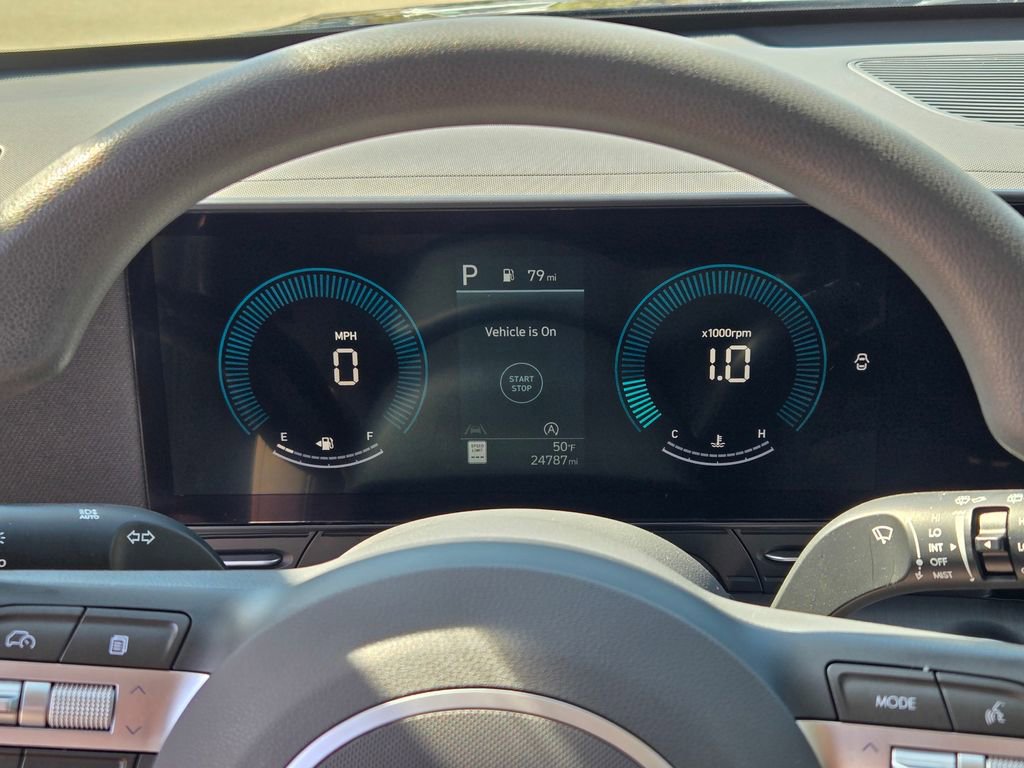 Certified 2025 Hyundai Kona SE AWD/4WD image 38