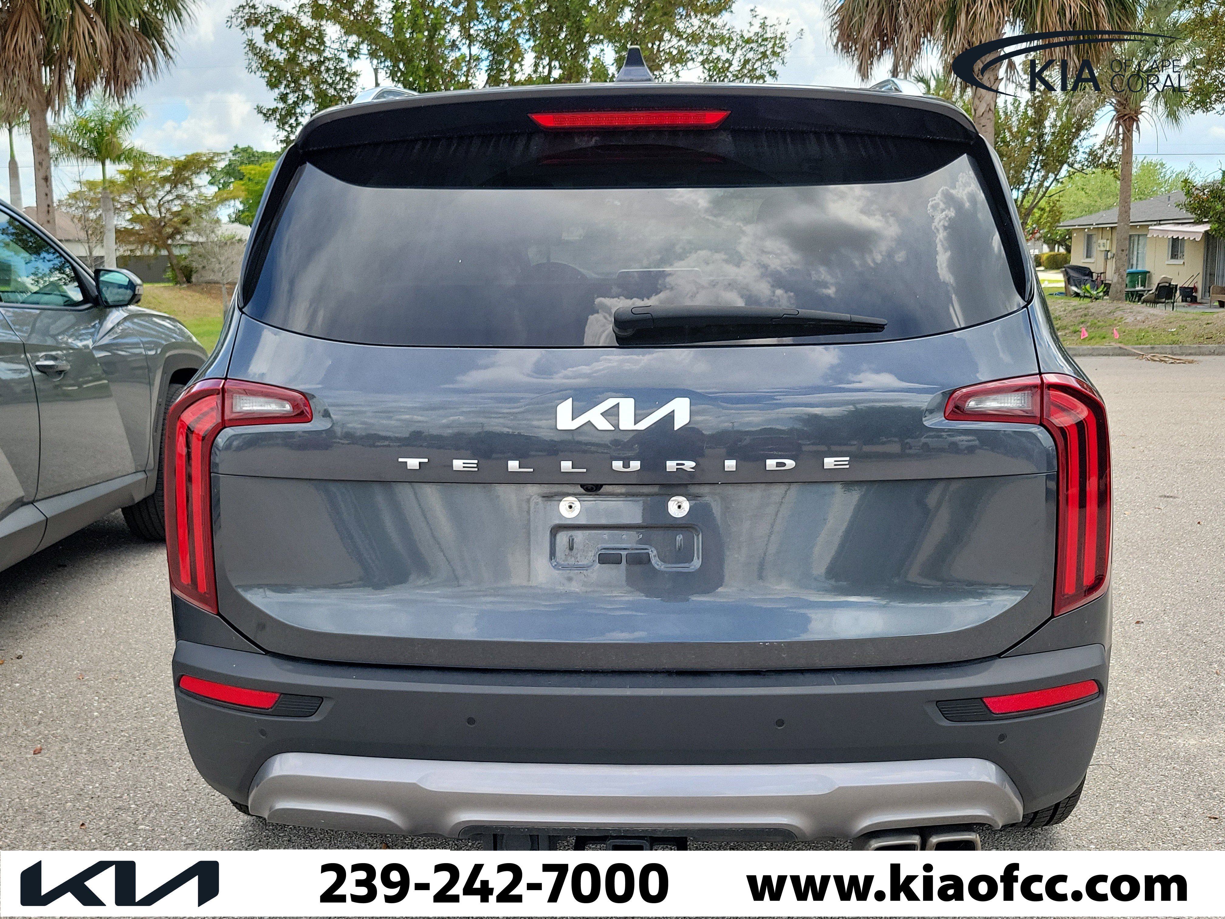 Used 2022 Kia Telluride EX w/ EX Premium Package image 7