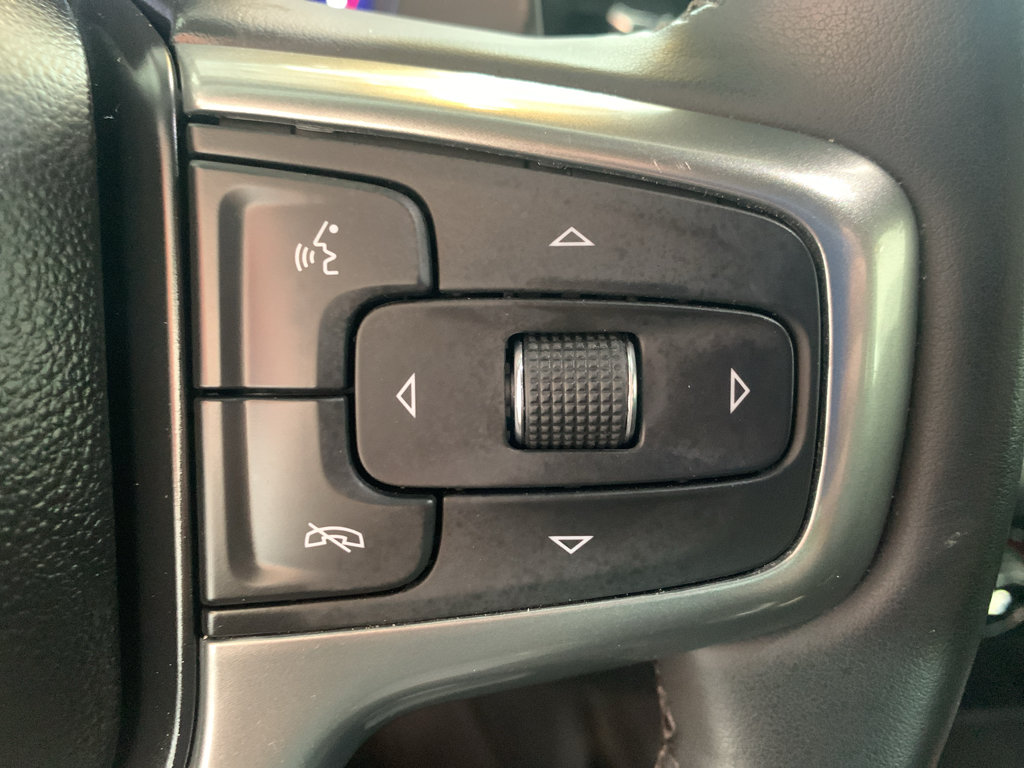 Used 2023 Chevrolet Silverado 1500 LTZ AWD/4WD image 19