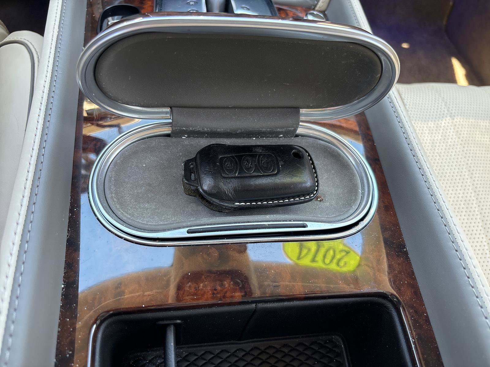 Used 2014 Bentley Flying Spur W12 image 28