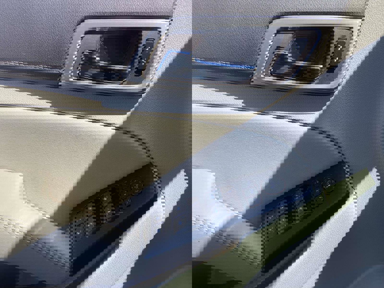 Used 2020 GMC Yukon Denali w/ Enhanced Security Package image 21