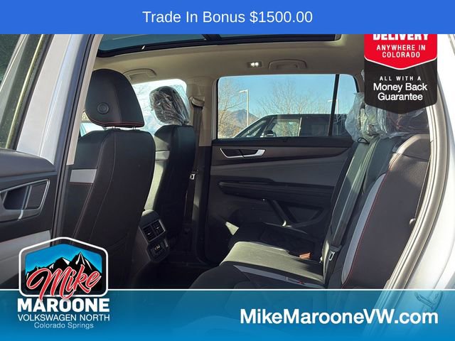 New 2026 Volkswagen Atlas Peak Edition image 8