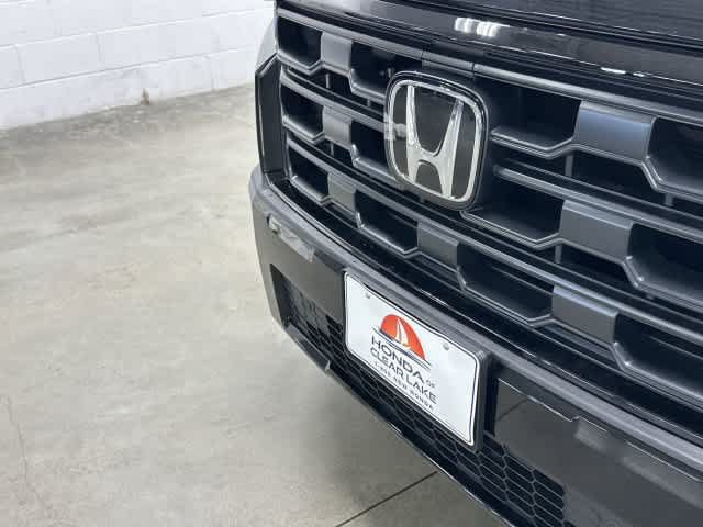 New 2026 Honda Pilot Sport image 30