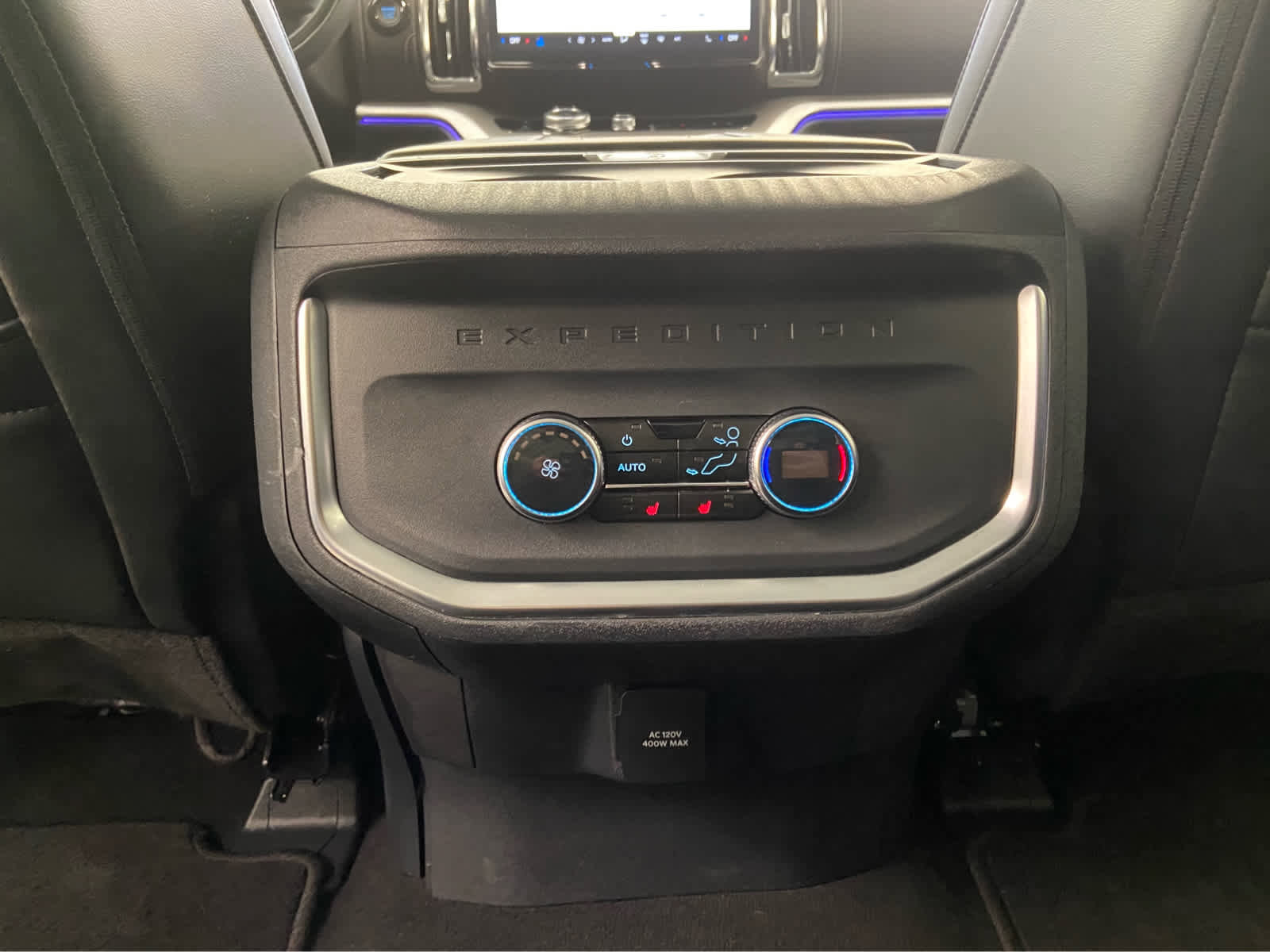 Used 2025 Ford Expedition Platinum image 24