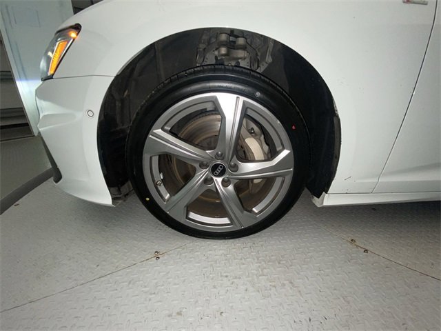 Used 2024 Audi A6 Premium Plus image 10