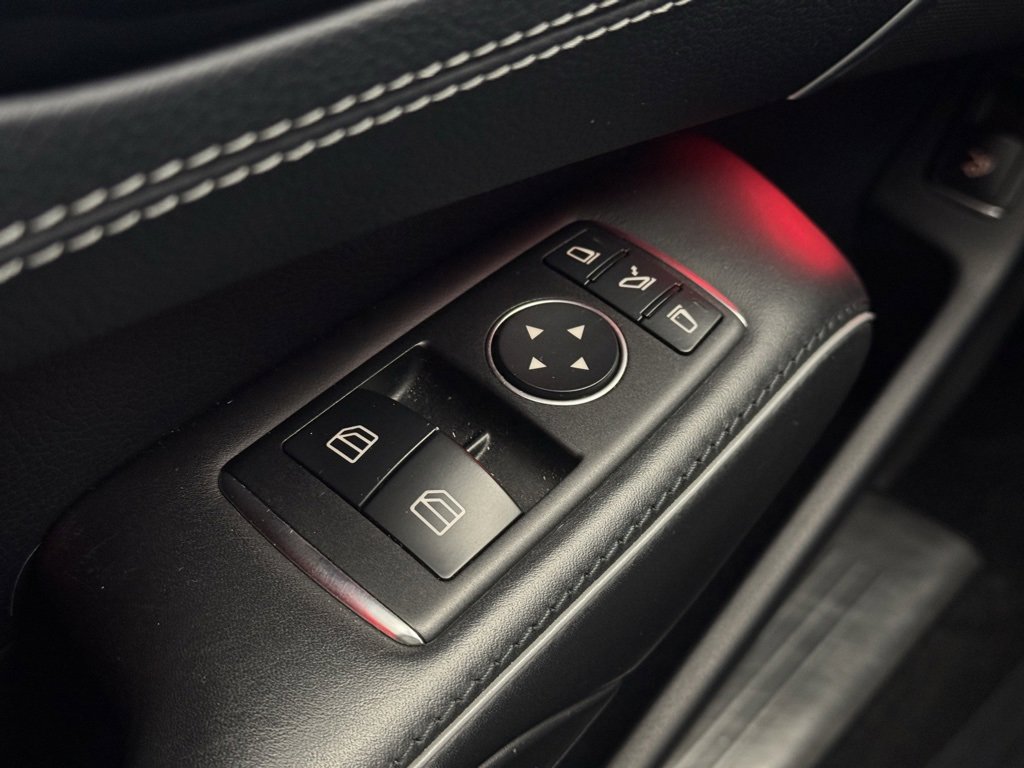 Used 2017 Mercedes-Benz SL 63 AMG image 15