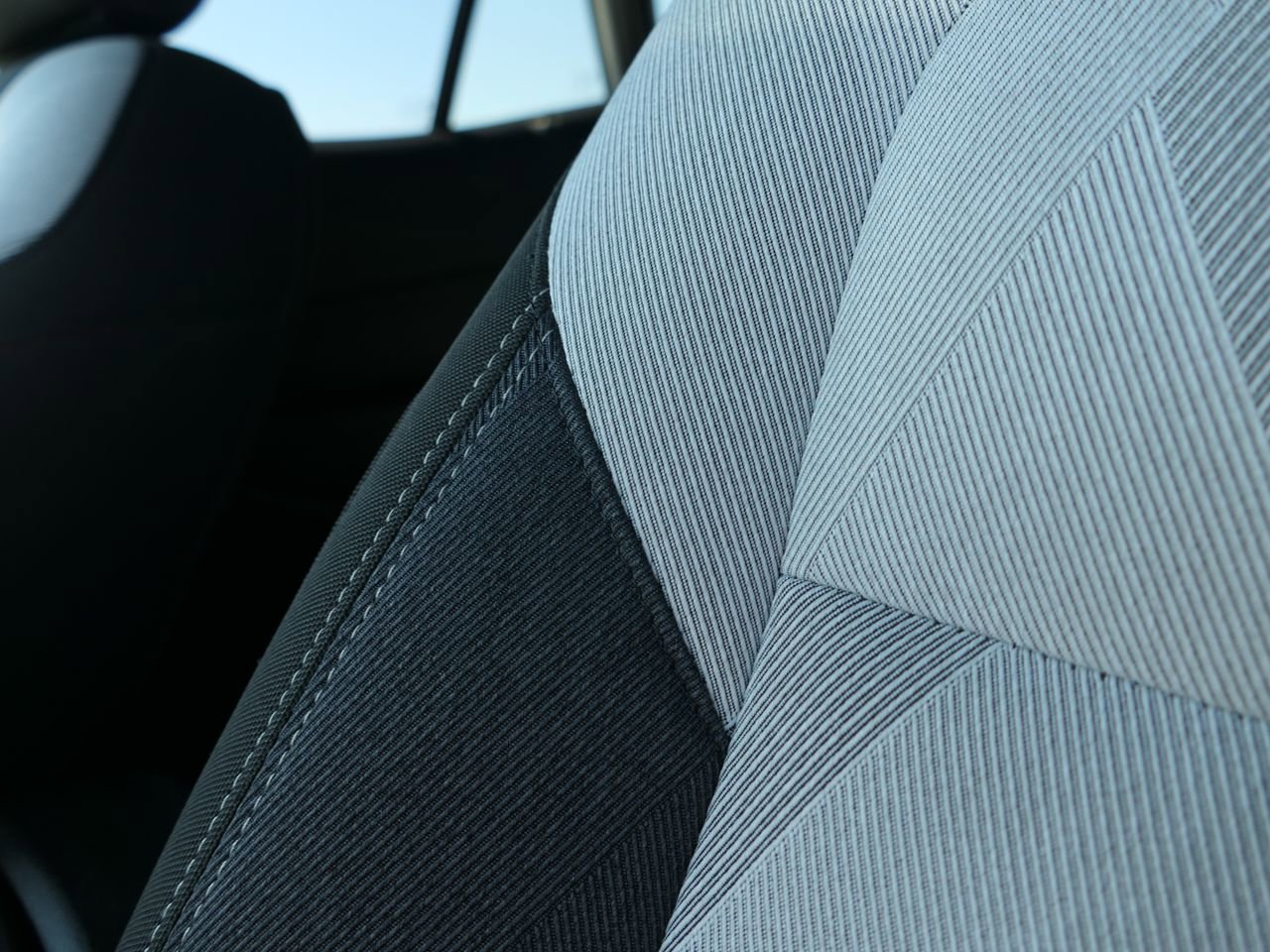 Used 2024 Chevrolet Trax RS w/ Driver Confidence Package image 13