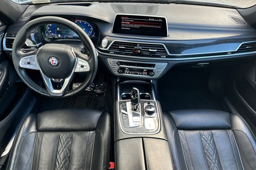 Used 2022 BMW ALPINA B7 xDrive w/ Luxury Rear Seating Package AWD/4WD image 14