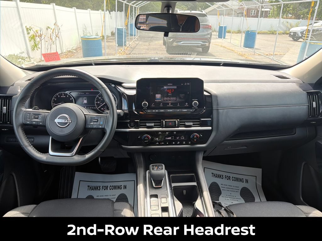 Certified 2025 Nissan Pathfinder SV w/ SV Premium Package FWD image 15