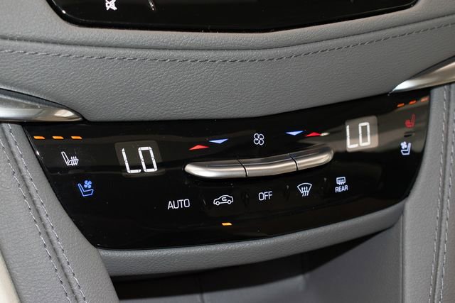 Certified 2023 Cadillac XT5 Premium Luxury w/ LPO, Floor Liner Package AWD/4WD image 32
