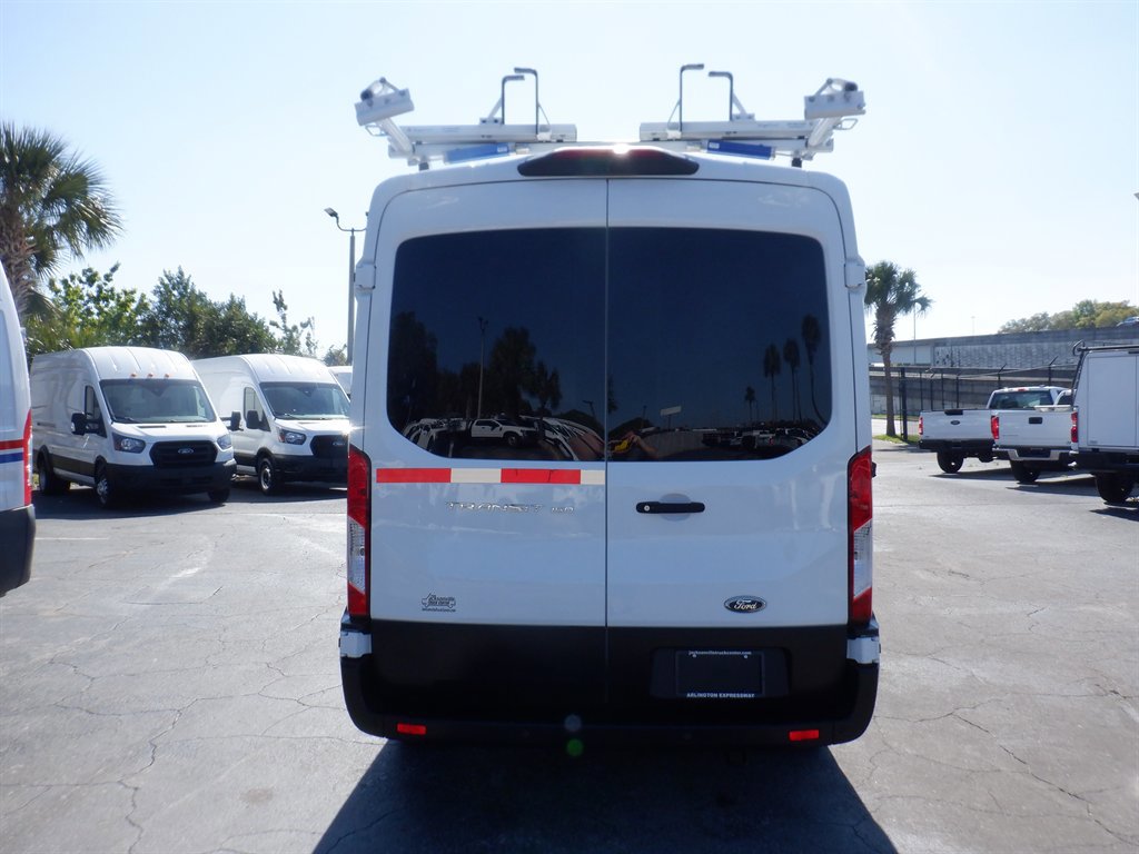 Used 2019 Ford Transit 150 XLT image 3