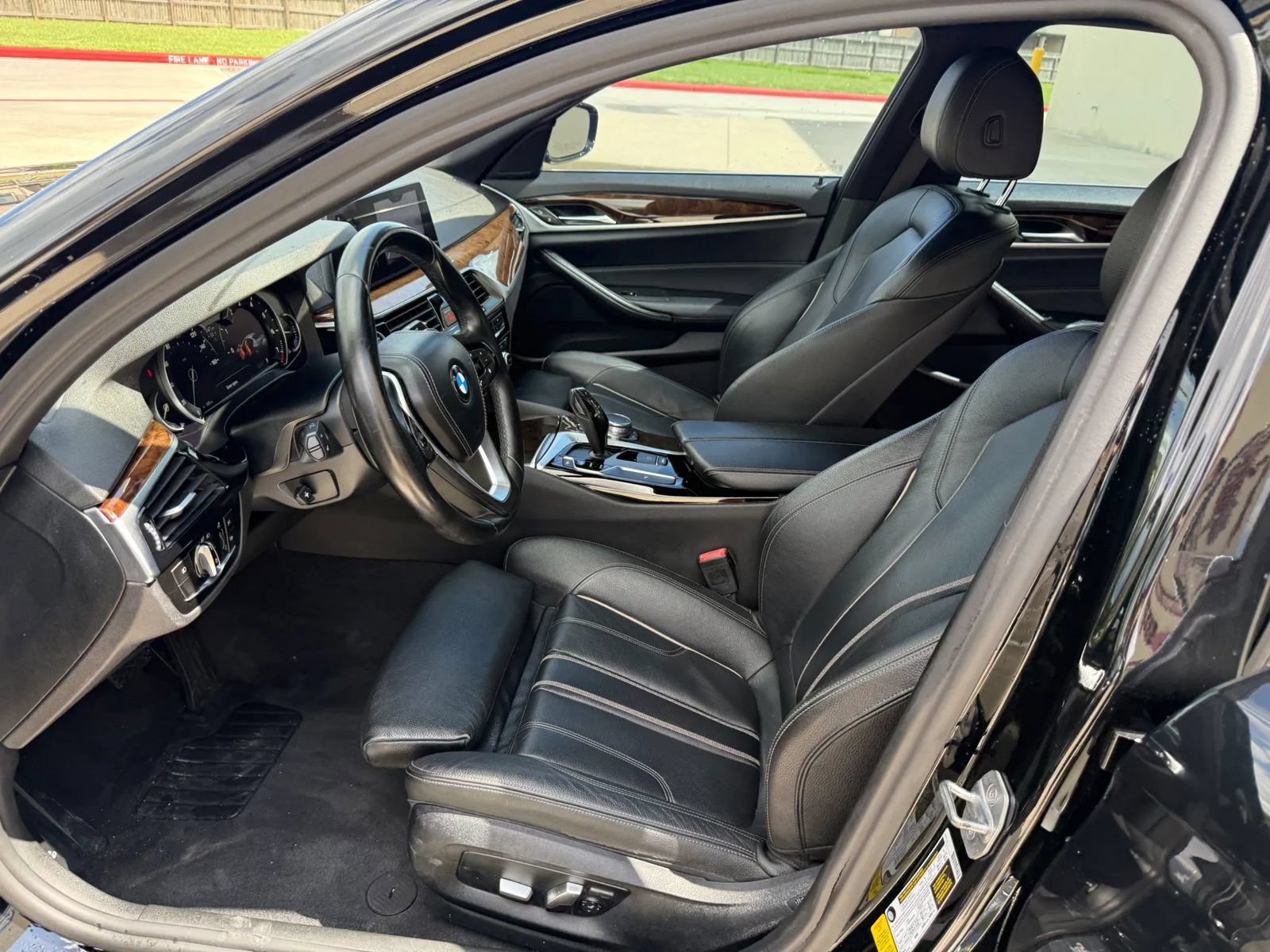 Used 2017 BMW 540i RWD image 12