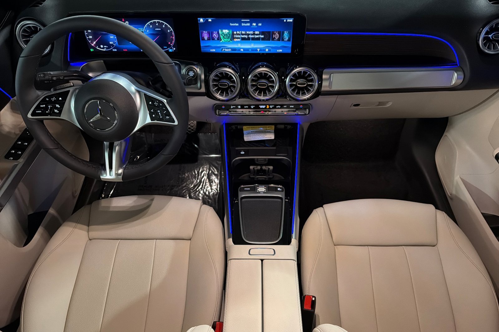 New 2026 Mercedes-Benz GLB 250 image 12