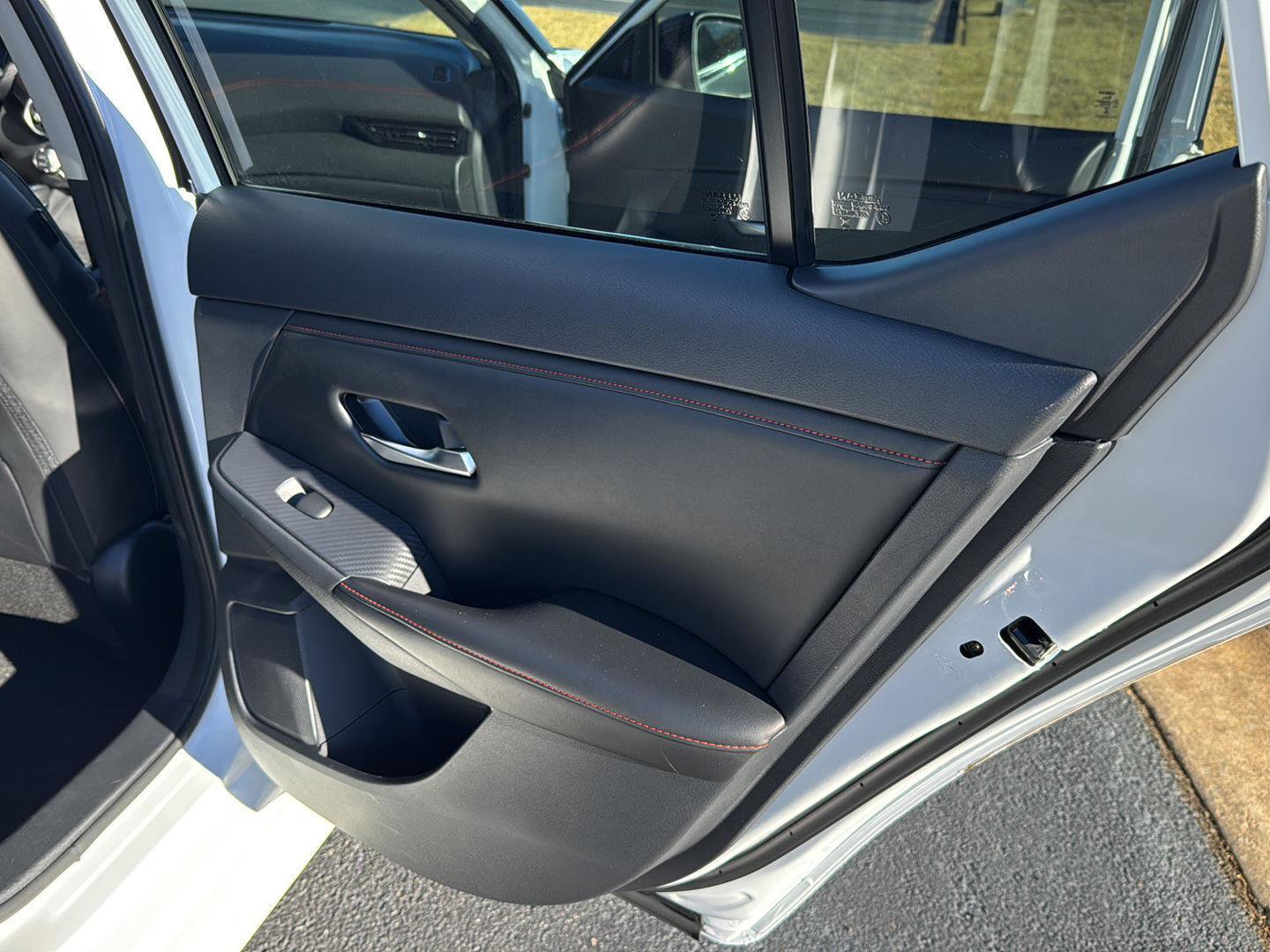 Used 2024 Nissan Sentra SR w/ SR Premium Package image 13