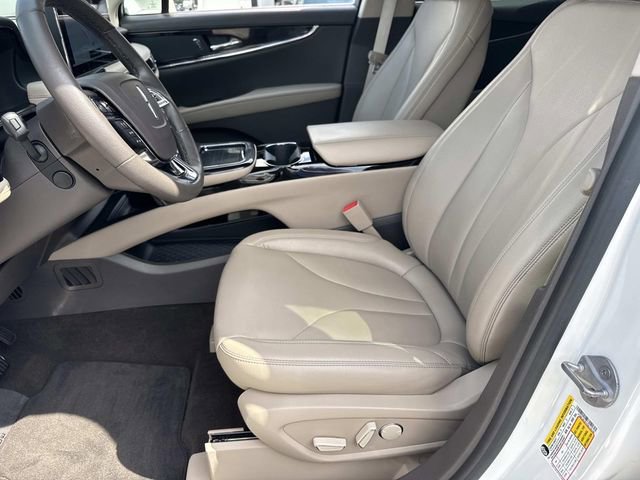 Certified 2023 Lincoln Nautilus AWD w/ Premium Package image 19
