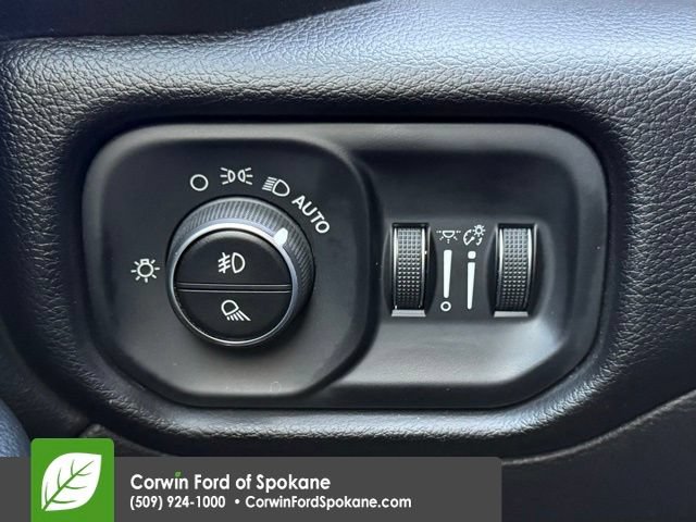 Used 2024 RAM 3500 Laramie w/ Night Edition AWD/4WD image 28