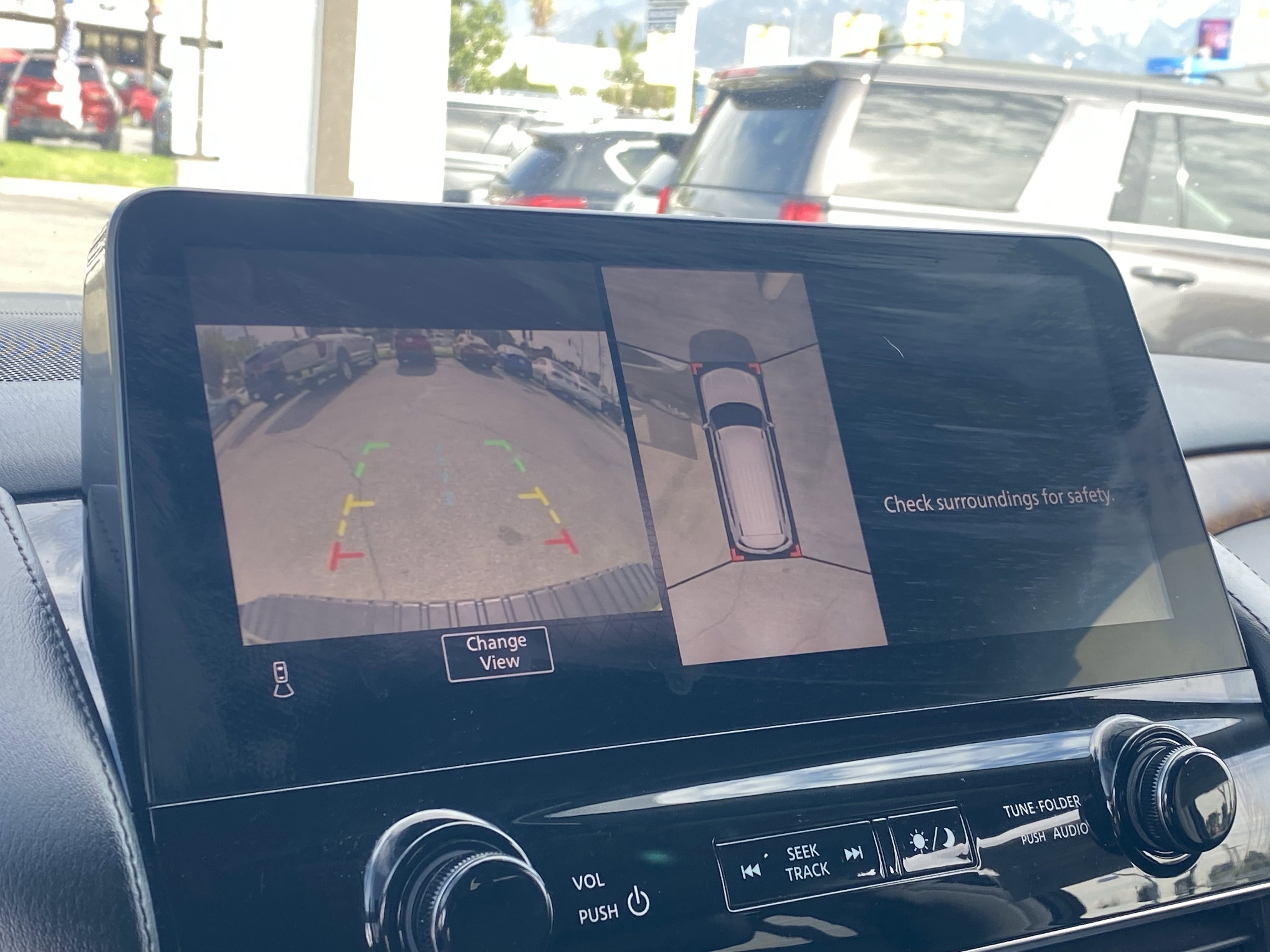 Used 2023 Nissan Armada SL image 22