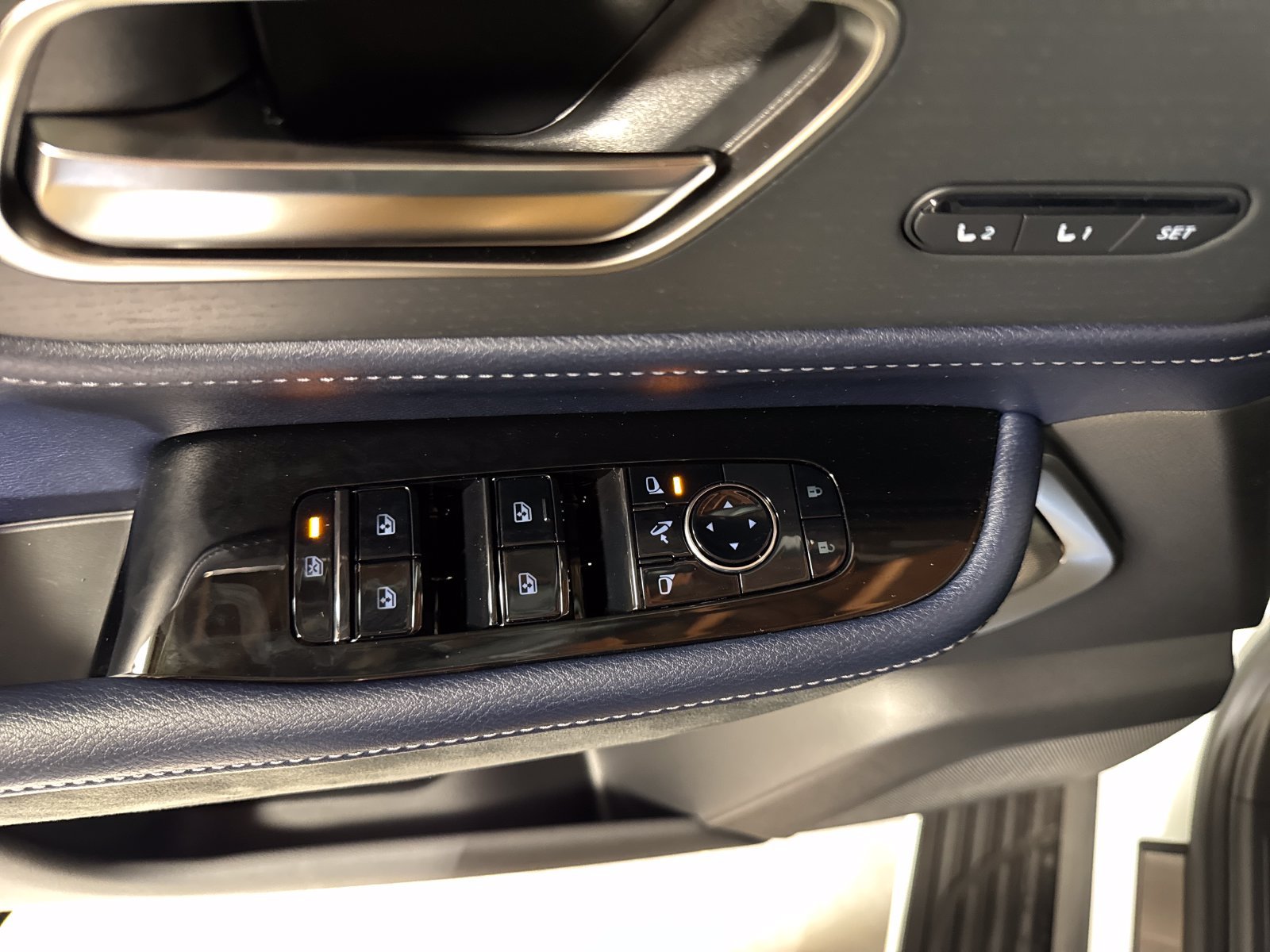 New 2027 INFINITI QX80 Sensory w/ Sport Exterior Package AWD/4WD image 14