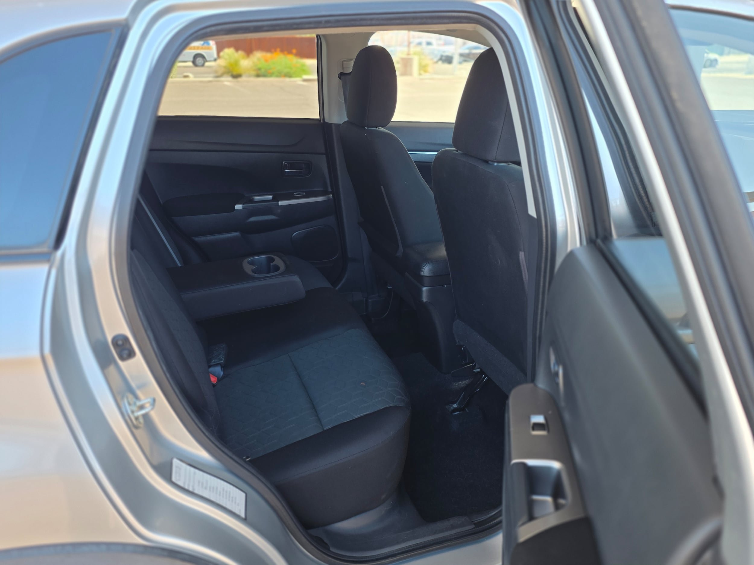 Used 2020 Mitsubishi Outlander Sport SE AWD/4WD image 22