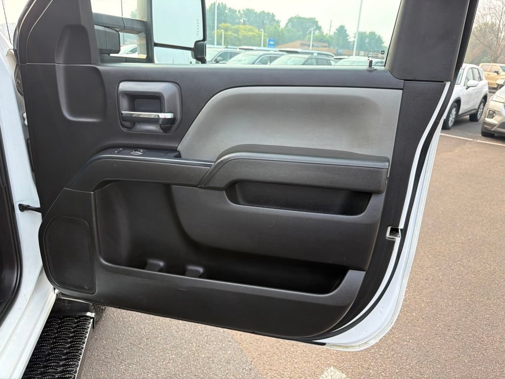 Used 2016 Chevrolet Silverado 3500 W/T w/ WT Convenience Package AWD/4WD image 17